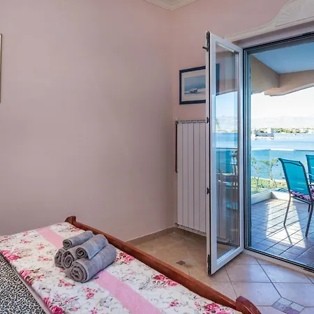 Weiss 2 By Interhome * 비르