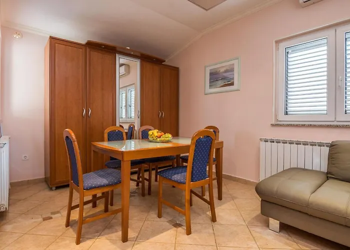 Weiss 2 By Interhome Apartment Vir